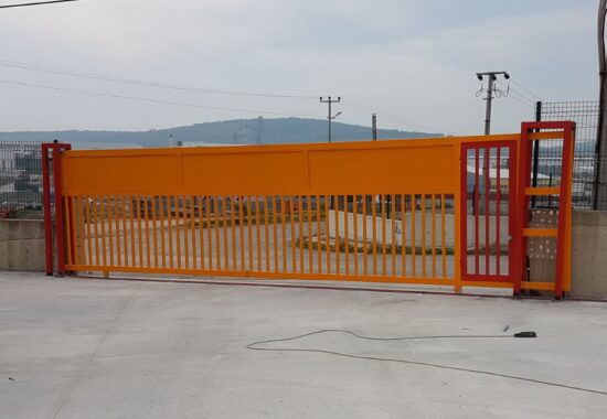 Bıçakçı Mobilya - Giriş Kapı 1 bıçakçı mobilya, motorlu kapı, uzaktan kumanda